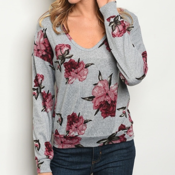 💖Soft Gray & Pink Floral V-neck Top - Picture 2 of 3